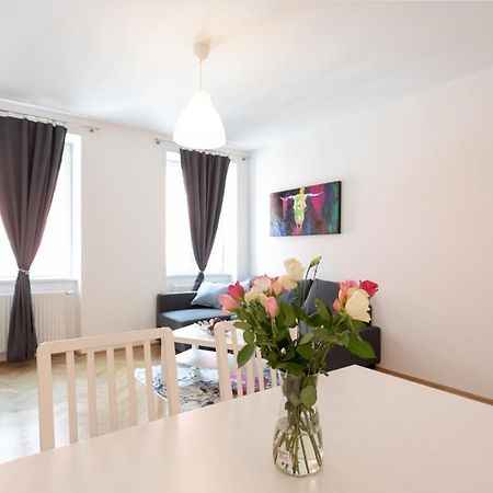 Charmante Wohnung L Bg8 Wina Bagian luar foto